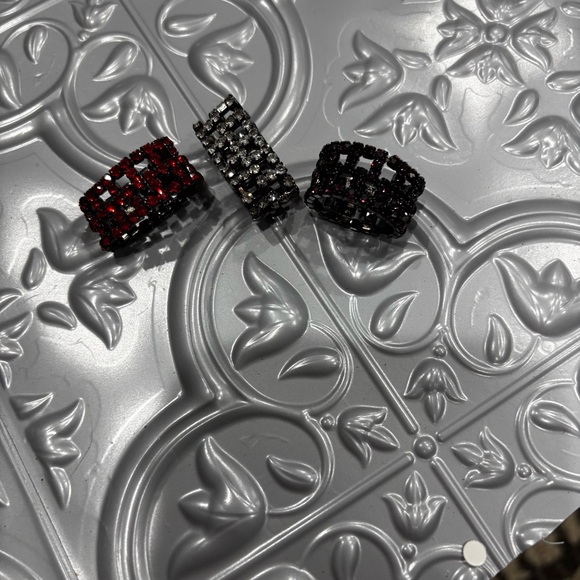 Stackable Crystal Grid Rings - Red, Black, Clear - Picture 4 of 6